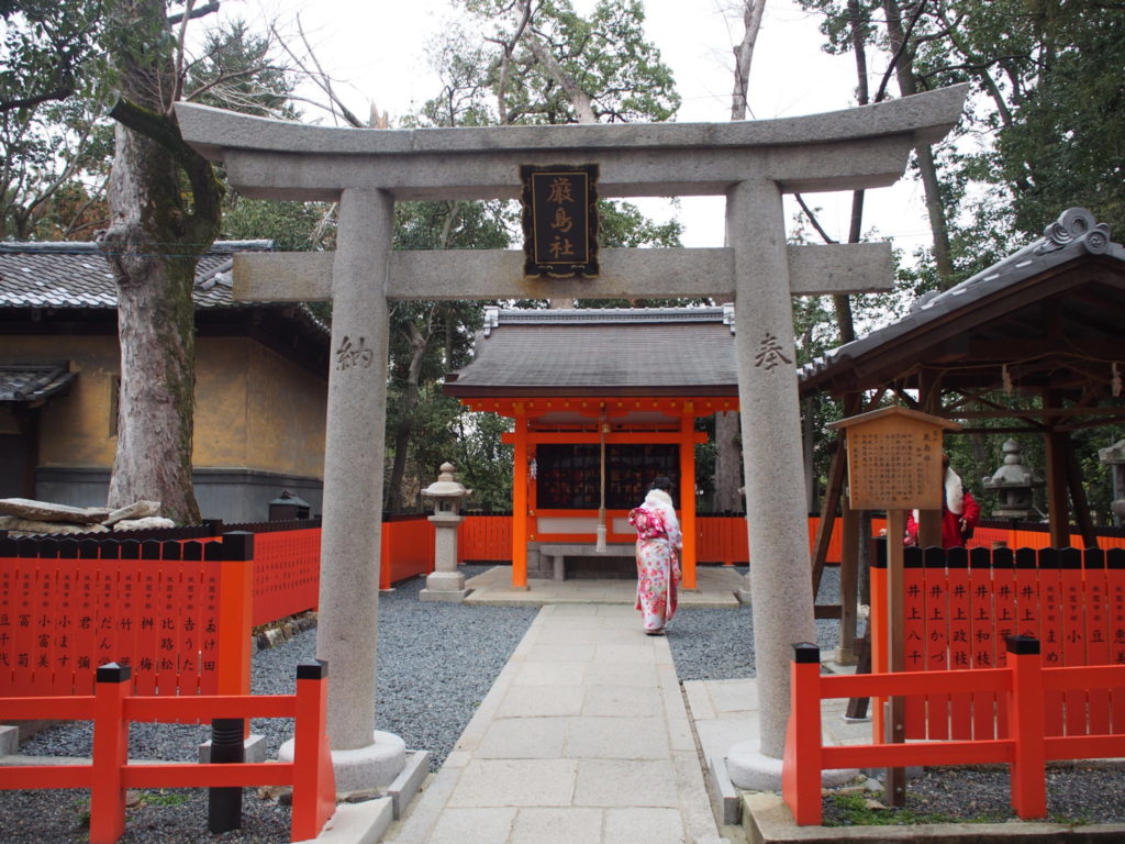 厳島社