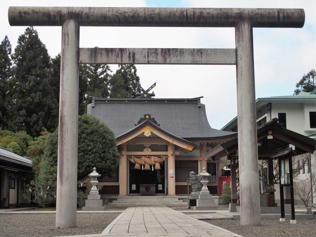 出雲大社京都分院の鳥居と拝殿